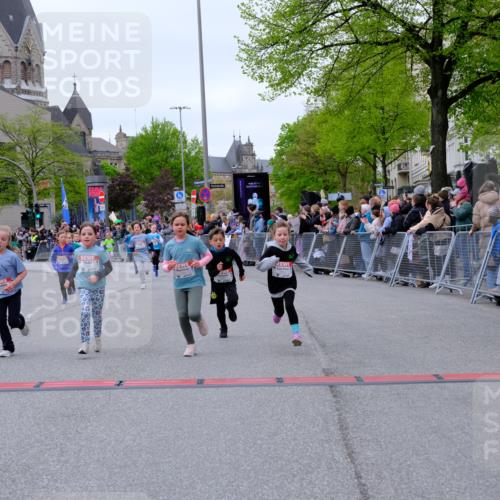 25.04.2026 - Das Zehntel Tim E. http://msf.ph/oto/9577927 25.04.2026 11:01:55 Ziel 5076, 5123, 5147, 5149, 5157, 5220, 5242, 5253, 5359, 5361, 5462, 5465, 5882, 6223, 6233, 6254, 6397, 6398, 6405, 6689, 6690, 6731, 6827, 6846, 7428, 7434, 7581, 7617, 7642, 7667, 7769, 7773, 7776, 7815, 7833, 7924, 7974, 7997 meine-sportfotos.de