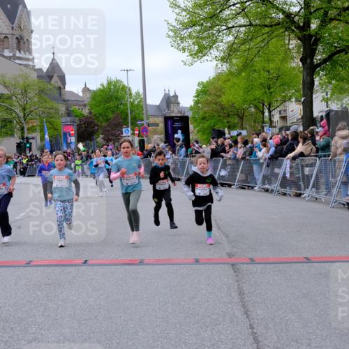 25.04.2026 - Das Zehntel Tim E. http://msf.ph/oto/9577928 25.04.2026 11:01:55 Ziel 5076, 5123, 5147, 5149, 5157, 5220, 5242, 5253, 5359, 5361, 5462, 5465, 5882, 6223, 6233, 6254, 6397, 6398, 6405, 6689, 6690, 6731, 6827, 6846, 7428, 7434, 7581, 7617, 7642, 7667, 7769, 7773, 7776, 7815, 7833, 7924, 7974, 7997 meine-sportfotos.de