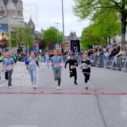 25.04.2026 - Das Zehntel Tim E. http://msf.ph/oto/9577930 25.04.2026 11:01:56 Ziel 5076, 5123, 5148, 5149, 5157, 5220, 5359, 5361, 5462, 5465, 5663, 5717, 5723, 5882, 6223, 6233, 6254, 6397, 6398, 6405, 6689, 6690, 6731, 6827, 6846, 7428, 7434, 7581, 7617, 7642, 7667, 7769, 7773, 7776, 7815, 7833, 7924, 7974, 7997 meine-sportfotos.de