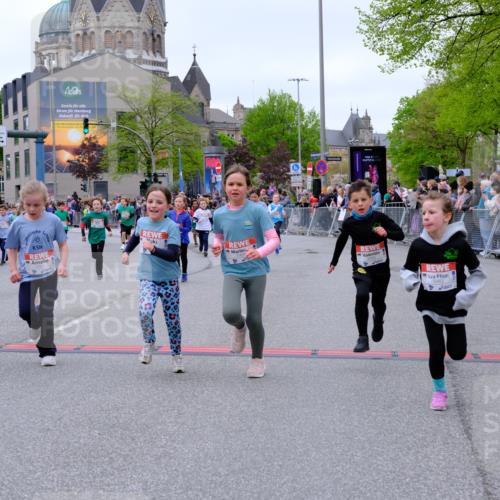 25.04.2026 - Das Zehntel Tim E. http://msf.ph/oto/9577934 25.04.2026 11:01:56 Ziel 5076, 5123, 5148, 5149, 5157, 5220, 5359, 5361, 5462, 5465, 5663, 5717, 5723, 5882, 6223, 6233, 6254, 6397, 6398, 6405, 6689, 6690, 6731, 6827, 6846, 7428, 7434, 7581, 7617, 7642, 7667, 7769, 7773, 7776, 7815, 7833, 7924, 7974, 7997 meine-sportfotos.de