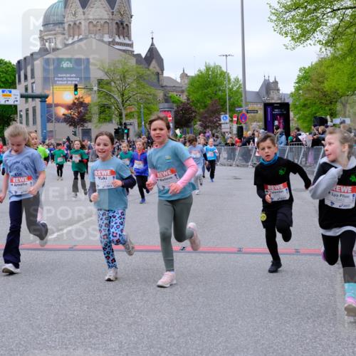 25.04.2026 - Das Zehntel Tim E. http://msf.ph/oto/9577936 25.04.2026 11:01:57 Ziel 5076, 5123, 5148, 5149, 5157, 5220, 5359, 5361, 5462, 5465, 5663, 5717, 5723, 5882, 6223, 6233, 6254, 6397, 6398, 6401, 6405, 6731, 6846, 7428, 7434, 7581, 7617, 7642, 7667, 7769, 7773, 7776, 7815, 7833, 7924, 7974, 7997 meine-sportfotos.de