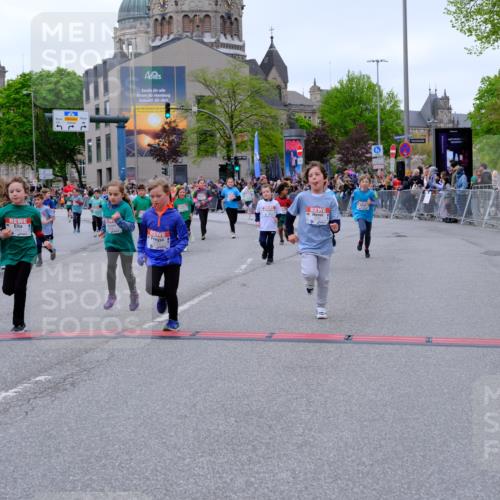 25.04.2026 - Das Zehntel Tim E. http://msf.ph/oto/9577939 25.04.2026 11:01:59 Ziel 5076, 5123, 5148, 5149, 5157, 5220, 5359, 5361, 5368, 5385, 5462, 5465, 5663, 5717, 5723, 5882, 6223, 6233, 6254, 6392, 6397, 6398, 6401, 6405, 6449, 6452, 7428, 7434, 7581, 7617, 7642, 7667, 7769, 7773, 7815, 7833, 7924, 7974, 7997 meine-sportfotos.de