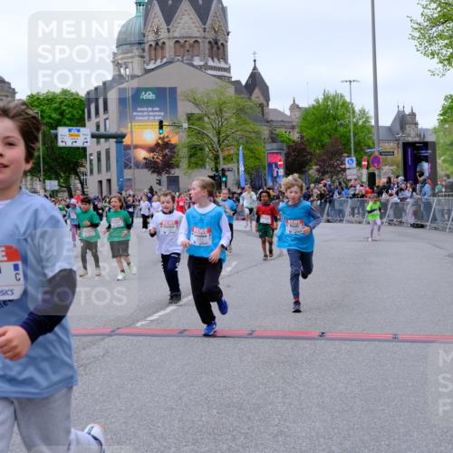 25.04.2026 - Das Zehntel Tim E. http://msf.ph/oto/9577950 25.04.2026 11:02:01 Ziel 5076, 5123, 5148, 5157, 5220, 5228, 5368, 5385, 5462, 5465, 5663, 5717, 5723, 5882, 5997, 6223, 6392, 6397, 6398, 6401, 6405, 6449, 6452, 6865, 6885, 7336, 7428, 7434, 7581, 7617, 7667, 7769, 7773, 7815, 7833, 7924, 7974, 7997 meine-sportfotos.de