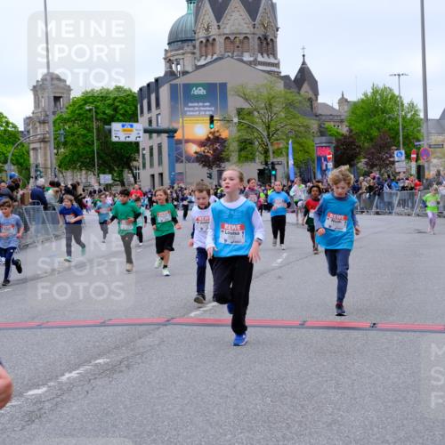 25.04.2026 - Das Zehntel Tim E. http://msf.ph/oto/9577953 25.04.2026 11:02:01 Ziel 5076, 5123, 5148, 5157, 5220, 5228, 5368, 5385, 5462, 5465, 5663, 5717, 5723, 5882, 5997, 6223, 6392, 6397, 6398, 6401, 6405, 6449, 6452, 6865, 6885, 7336, 7428, 7434, 7581, 7617, 7667, 7769, 7773, 7815, 7833, 7924, 7974, 7997 meine-sportfotos.de
