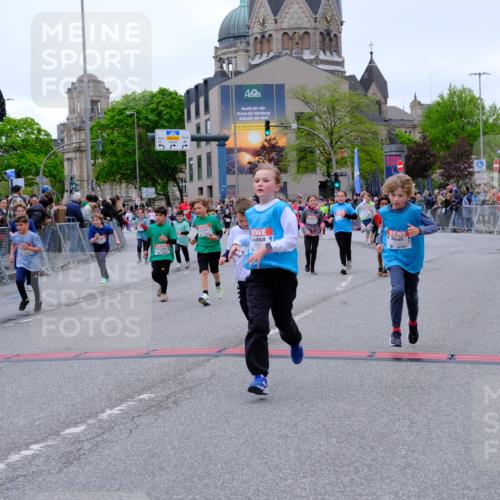 25.04.2026 - Das Zehntel Tim E. http://msf.ph/oto/9577955 25.04.2026 11:02:01 Ziel 5076, 5123, 5148, 5157, 5220, 5228, 5368, 5385, 5462, 5465, 5663, 5717, 5723, 5882, 5997, 6223, 6392, 6397, 6398, 6401, 6405, 6449, 6452, 6865, 6885, 7336, 7428, 7434, 7581, 7617, 7667, 7769, 7773, 7815, 7833, 7924, 7974, 7997 meine-sportfotos.de