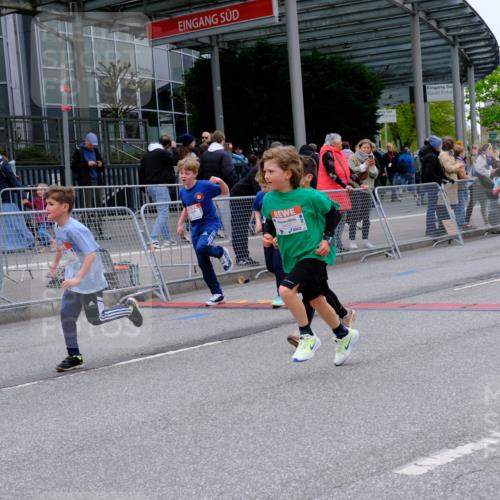 25.04.2026 - Das Zehntel Tim E. http://msf.ph/oto/9577966 25.04.2026 11:02:04 Ziel 5123, 5140, 5148, 5220, 5228, 5368, 5385, 5663, 5717, 5723, 5882, 5997, 6392, 6397, 6401, 6449, 6452, 6865, 6885, 7336, 7485, 7488, 7524, 7536, 7581, 7617, 7815, 7833, 7997 meine-sportfotos.de