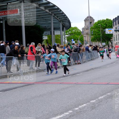 25.04.2026 - Das Zehntel Tim E. http://msf.ph/oto/9577971 25.04.2026 11:02:05 Ziel 5107, 5114, 5123, 5140, 5148, 5228, 5368, 5385, 5663, 5717, 5723, 5882, 5997, 6392, 6397, 6401, 6449, 6452, 6865, 6885, 7336, 7485, 7488, 7524, 7536, 7581, 7815, 7833 meine-sportfotos.de