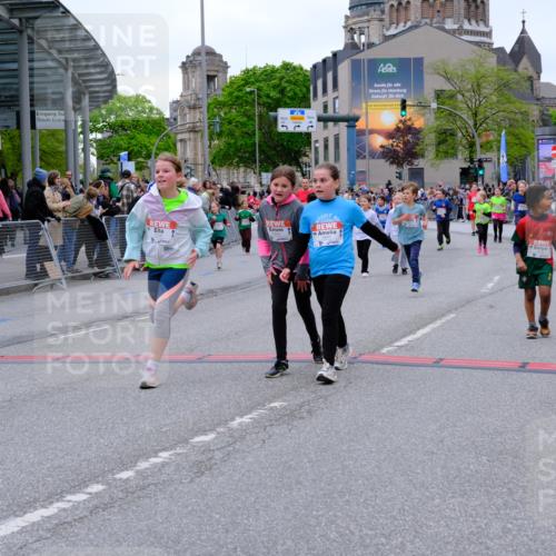 25.04.2026 - Das Zehntel Tim E. http://msf.ph/oto/9577979 25.04.2026 11:02:07 Ziel 5107, 5114, 5140, 5148, 5228, 5282, 5332, 5368, 5385, 5663, 5717, 5723, 5958, 5997, 6282, 6392, 6401, 6449, 6452, 6611, 6865, 6885, 7011, 7336, 7485, 7488, 7524, 7536, 7787, 7795 meine-sportfotos.de
