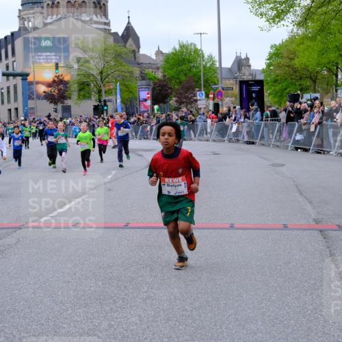 25.04.2026 - Das Zehntel Tim E. http://msf.ph/oto/9577985 25.04.2026 11:02:09 Ziel 5107, 5114, 5140, 5228, 5282, 5332, 5345, 5368, 5385, 5958, 5997, 6282, 6392, 6401, 6449, 6452, 6611, 6865, 6885, 7011, 7336, 7485, 7488, 7524, 7536, 7787, 7795, 7814 meine-sportfotos.de