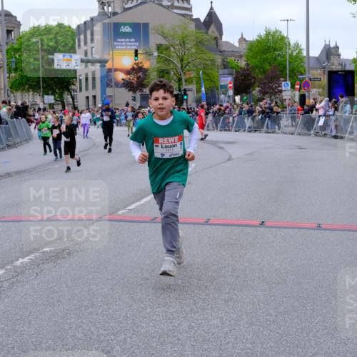 25.04.2026 - Das Zehntel Tim E. http://msf.ph/oto/9578006 25.04.2026 11:02:14 Ziel 5107, 5114, 5140, 5282, 5332, 5345, 5467, 5530, 5582, 5772, 5892, 5958, 6282, 6611, 7011, 7265, 7445, 7485, 7488, 7524, 7536, 7787, 7795, 7814 meine-sportfotos.de