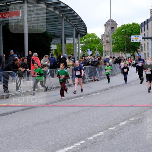 25.04.2026 - Das Zehntel Tim E. http://msf.ph/oto/9578015 25.04.2026 11:02:16 Ziel 5107, 5114, 5282, 5332, 5345, 5466, 5467, 5530, 5582, 5772, 5892, 5958, 6282, 6611, 6866, 7011, 7265, 7445, 7485, 7787, 7795, 7814 meine-sportfotos.de