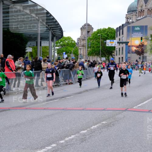 25.04.2026 - Das Zehntel Tim E. http://msf.ph/oto/9578017 25.04.2026 11:02:16 Ziel 5107, 5114, 5282, 5332, 5345, 5466, 5467, 5530, 5582, 5772, 5892, 5958, 6282, 6611, 6866, 7011, 7265, 7445, 7485, 7787, 7795, 7814 meine-sportfotos.de