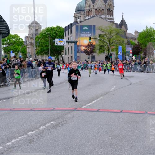 25.04.2026 - Das Zehntel Tim E. http://msf.ph/oto/9578020 25.04.2026 11:02:16 Ziel 5107, 5114, 5282, 5332, 5345, 5466, 5467, 5530, 5582, 5772, 5892, 5958, 6282, 6611, 6866, 7011, 7265, 7445, 7485, 7787, 7795, 7814 meine-sportfotos.de