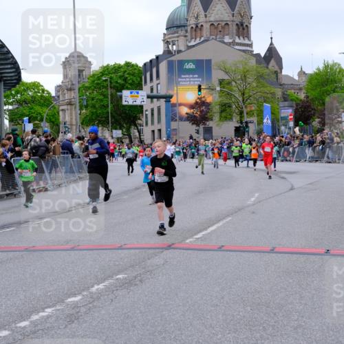 25.04.2026 - Das Zehntel Tim E. http://msf.ph/oto/9578023 25.04.2026 11:02:17 Ziel 5107, 5114, 5282, 5332, 5345, 5466, 5467, 5530, 5582, 5772, 5892, 5958, 6150, 6282, 6611, 6866, 7011, 7265, 7445, 7787, 7795, 7814 meine-sportfotos.de
