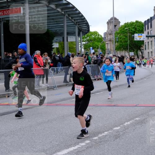 25.04.2026 - Das Zehntel Tim E. http://msf.ph/oto/9578034 25.04.2026 11:02:19 Ziel 5011, 5282, 5332, 5345, 5466, 5467, 5530, 5582, 5772, 5892, 5934, 5937, 5958, 6150, 6282, 6866, 7265, 7445, 7787, 7814, 7996 meine-sportfotos.de