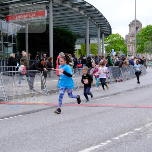 25.04.2026 - Das Zehntel Tim E. http://msf.ph/oto/9578047 25.04.2026 11:02:21 Ziel 5011, 5466, 5467, 5530, 5582, 5772, 5892, 5934, 5937, 6150, 6866, 7265, 7282, 7292, 7445, 7538, 7561, 7996 meine-sportfotos.de