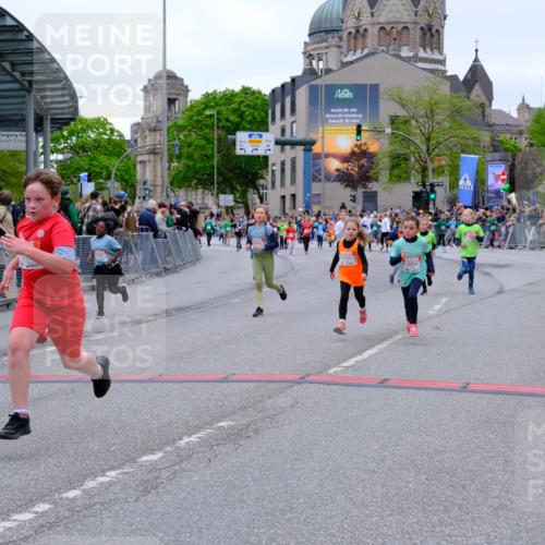 25.04.2026 - Das Zehntel Tim E. http://msf.ph/oto/9578052 25.04.2026 11:02:23 Ziel 5011, 5152, 5466, 5467, 5530, 5582, 5772, 5892, 5934, 5937, 5940, 6150, 6866, 7265, 7282, 7292, 7445, 7538, 7561, 7996 meine-sportfotos.de