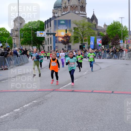 25.04.2026 - Das Zehntel Tim E. http://msf.ph/oto/9578054 25.04.2026 11:02:23 Ziel 5011, 5152, 5466, 5467, 5530, 5582, 5772, 5892, 5934, 5937, 5940, 6150, 6866, 7265, 7282, 7292, 7445, 7538, 7561, 7996 meine-sportfotos.de