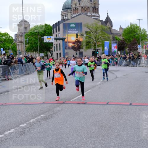 25.04.2026 - Das Zehntel Tim E. http://msf.ph/oto/9578056 25.04.2026 11:02:23 Ziel 5011, 5152, 5466, 5467, 5530, 5582, 5772, 5892, 5934, 5937, 5940, 6150, 6866, 7265, 7282, 7292, 7445, 7538, 7561, 7996 meine-sportfotos.de