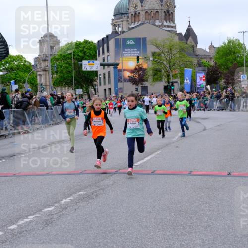 25.04.2026 - Das Zehntel Tim E. http://msf.ph/oto/9578058 25.04.2026 11:02:23 Ziel 5011, 5152, 5466, 5467, 5530, 5582, 5772, 5892, 5934, 5937, 5940, 6150, 6866, 7265, 7282, 7292, 7445, 7538, 7561, 7996 meine-sportfotos.de