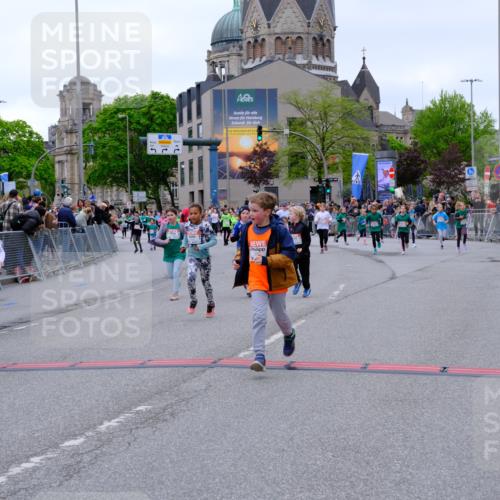 25.04.2026 - Das Zehntel Tim E. http://msf.ph/oto/9578077 25.04.2026 11:02:28 Ziel 5011, 5042, 5136, 5152, 5466, 5934, 5937, 5940, 6150, 6267, 6278, 6866, 7024, 7282, 7292, 7359, 7360, 7538, 7561, 7799, 7874, 7996 meine-sportfotos.de