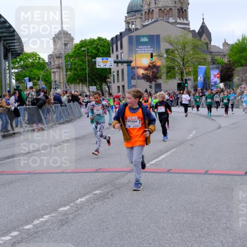 25.04.2026 - Das Zehntel Tim E. http://msf.ph/oto/9578081 25.04.2026 11:02:28 Ziel 5011, 5042, 5136, 5152, 5466, 5934, 5937, 5940, 6150, 6267, 6278, 6866, 7024, 7282, 7292, 7359, 7360, 7538, 7561, 7799, 7874, 7996 meine-sportfotos.de