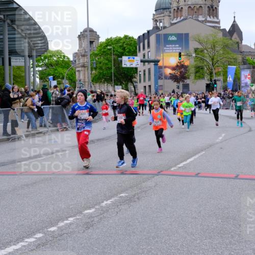 25.04.2026 - Das Zehntel Tim E. http://msf.ph/oto/9578091 25.04.2026 11:02:30 Ziel 5011, 5042, 5134, 5136, 5152, 5934, 5937, 5940, 6165, 6176, 6267, 6278, 6817, 6849, 7024, 7038, 7282, 7292, 7347, 7359, 7360, 7538, 7561, 7799, 7824, 7855, 7858, 7862, 7872, 7874, 7996 meine-sportfotos.de