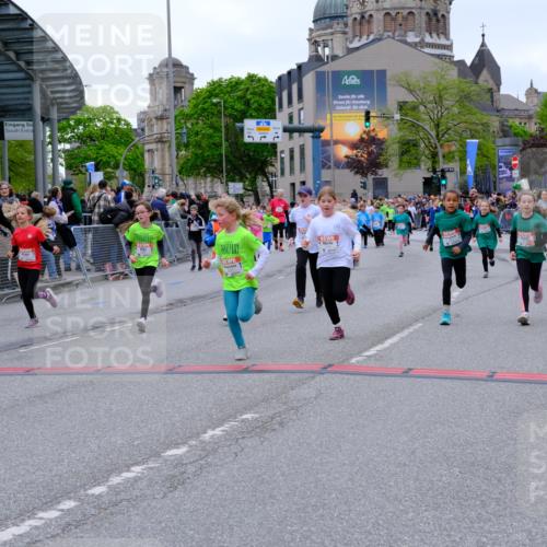 25.04.2026 - Das Zehntel Tim E. http://msf.ph/oto/9578110 25.04.2026 11:02:33 Ziel 5042, 5134, 5136, 5152, 5888, 5891, 5895, 5940, 6165, 6176, 6267, 6278, 6817, 6849, 7024, 7038, 7282, 7292, 7347, 7359, 7360, 7442, 7453, 7475, 7799, 7824, 7855, 7858, 7862, 7872, 7874, 8075 meine-sportfotos.de