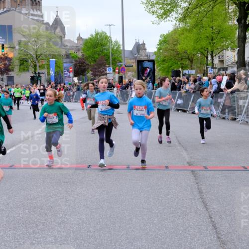 25.04.2026 - Das Zehntel Tim E. http://msf.ph/oto/9578127 25.04.2026 11:02:36 Ziel 5042, 5134, 5136, 5330, 5351, 5888, 5891, 5895, 6165, 6176, 6267, 6268, 6269, 6278, 6485, 6817, 6849, 7024, 7025, 7038, 7347, 7359, 7360, 7442, 7453, 7475, 7799, 7824, 7855, 7858, 7862, 7872, 7874, 8075 meine-sportfotos.de