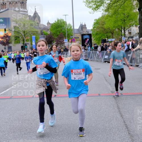 25.04.2026 - Das Zehntel Tim E. http://msf.ph/oto/9578139 25.04.2026 11:02:37 Ziel 5134, 5136, 5330, 5351, 5888, 5891, 5895, 6165, 6176, 6267, 6268, 6269, 6278, 6485, 6817, 6849, 7024, 7025, 7038, 7347, 7359, 7360, 7442, 7453, 7475, 7824, 7855, 7858, 7862, 7872, 8075 meine-sportfotos.de