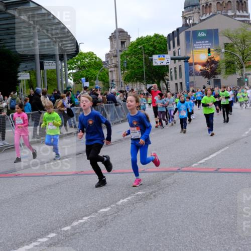 25.04.2026 - Das Zehntel Tim E. http://msf.ph/oto/9578154 25.04.2026 11:02:40 Ziel 5134, 5136, 5231, 5330, 5351, 5888, 5891, 5895, 6165, 6176, 6268, 6269, 6485, 6812, 6817, 6849, 7024, 7025, 7038, 7343, 7347, 7442, 7453, 7475, 7602, 7620, 7824, 7855, 7858, 7862, 7872, 8075 meine-sportfotos.de