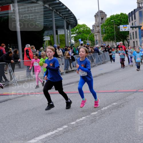 25.04.2026 - Das Zehntel Tim E. http://msf.ph/oto/9578158 25.04.2026 11:02:41 Ziel 5134, 5231, 5330, 5351, 5865, 5888, 5891, 5895, 6165, 6176, 6268, 6269, 6485, 6812, 6817, 6849, 7025, 7038, 7343, 7347, 7442, 7453, 7475, 7602, 7620, 7824, 7855, 7858, 7862, 7872, 8075 meine-sportfotos.de