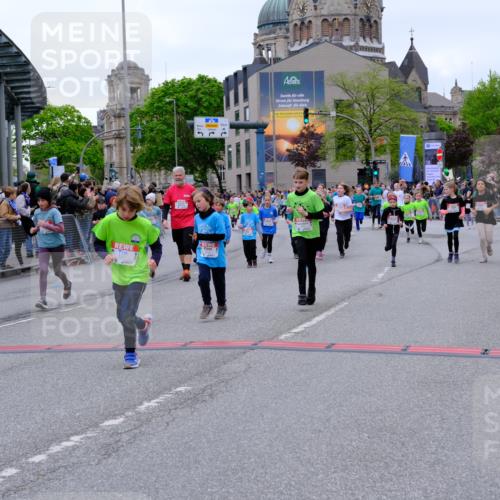 25.04.2026 - Das Zehntel Tim E. http://msf.ph/oto/9578167 25.04.2026 11:02:43 Ziel 5046, 5214, 5224, 5225, 5231, 5330, 5351, 5865, 5888, 5891, 5895, 6268, 6269, 6291, 6485, 6570, 6598, 6812, 6976, 6994, 6995, 7000, 7025, 7343, 7442, 7453, 7475, 7602, 7610, 7620, 7630, 8075 meine-sportfotos.de