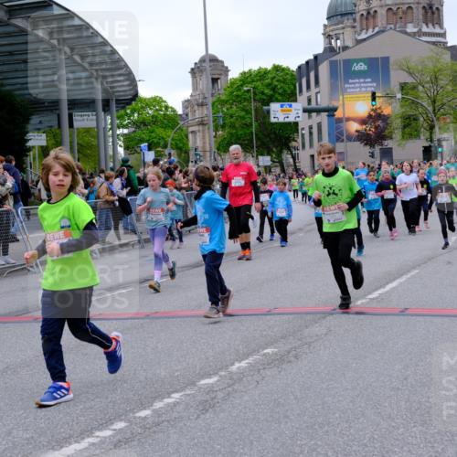 25.04.2026 - Das Zehntel Tim E. http://msf.ph/oto/9578176 25.04.2026 11:02:44 Ziel 5046, 5106, 5214, 5224, 5225, 5231, 5262, 5330, 5351, 5685, 5745, 5774, 5865, 5888, 5891, 5895, 6268, 6269, 6291, 6485, 6570, 6598, 6812, 6976, 6994, 6995, 7000, 7025, 7343, 7442, 7453, 7475, 7602, 7610, 7620, 7630, 8075 meine-sportfotos.de