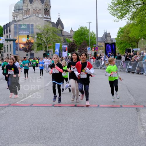 25.04.2026 - Das Zehntel Tim E. http://msf.ph/oto/9578198 25.04.2026 11:02:48 Ziel 5046, 5106, 5214, 5224, 5225, 5231, 5262, 5685, 5745, 5774, 5865, 5914, 6291, 6315, 6316, 6485, 6570, 6598, 6780, 6782, 6812, 6927, 6949, 6976, 6994, 6995, 7000, 7025, 7343, 7441, 7602, 7610, 7620, 7630, 7934, 7936, 8068 meine-sportfotos.de