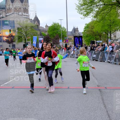 25.04.2026 - Das Zehntel Tim E. http://msf.ph/oto/9578202 25.04.2026 11:02:48 Ziel 5046, 5106, 5214, 5224, 5225, 5231, 5262, 5685, 5745, 5774, 5865, 5914, 6291, 6315, 6316, 6485, 6570, 6598, 6780, 6782, 6812, 6927, 6949, 6976, 6994, 6995, 7000, 7025, 7343, 7441, 7602, 7610, 7620, 7630, 7934, 7936, 8068 meine-sportfotos.de