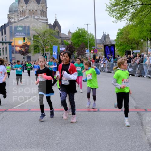25.04.2026 - Das Zehntel Tim E. http://msf.ph/oto/9578205 25.04.2026 11:02:48 Ziel 5046, 5106, 5214, 5224, 5225, 5231, 5262, 5685, 5745, 5774, 5865, 5914, 6291, 6315, 6316, 6485, 6570, 6598, 6780, 6782, 6812, 6927, 6949, 6976, 6994, 6995, 7000, 7025, 7343, 7441, 7602, 7610, 7620, 7630, 7934, 7936, 8068 meine-sportfotos.de