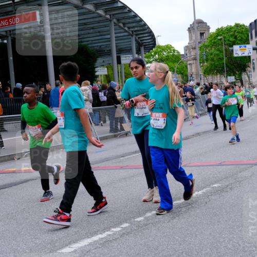 25.04.2026 - Das Zehntel Tim E. http://msf.ph/oto/9578232 25.04.2026 11:02:57 Ziel 5111, 5115, 5272, 5283, 5410, 5423, 5440, 5468, 5520, 5864, 5899, 5902, 5914, 5915, 5922, 6312, 6315, 6316, 6448, 6457, 6476, 6479, 6591, 6607, 6780, 6782, 6927, 6949, 7018, 7031, 7269, 7441, 7609, 7934, 7936, 8068 meine-sportfotos.de