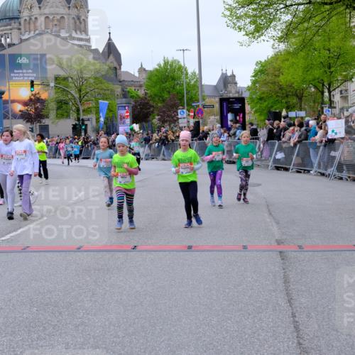 25.04.2026 - Das Zehntel Tim E. http://msf.ph/oto/9578239 25.04.2026 11:02:59 Ziel 5111, 5115, 5184, 5186, 5272, 5283, 5410, 5423, 5440, 5468, 5520, 5864, 5899, 5902, 5914, 5915, 5922, 6312, 6315, 6448, 6457, 6476, 6479, 6591, 6607, 6927, 6949, 7018, 7031, 7237, 7269, 7609, 8068 meine-sportfotos.de