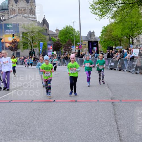 25.04.2026 - Das Zehntel Tim E. http://msf.ph/oto/9578242 25.04.2026 11:02:59 Ziel 5111, 5115, 5184, 5186, 5272, 5283, 5410, 5423, 5440, 5468, 5520, 5864, 5899, 5902, 5914, 5915, 5922, 6312, 6315, 6448, 6457, 6476, 6479, 6591, 6607, 6927, 6949, 7018, 7031, 7237, 7269, 7609, 8068 meine-sportfotos.de