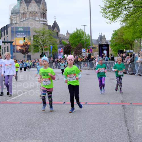 25.04.2026 - Das Zehntel Tim E. http://msf.ph/oto/9578246 25.04.2026 11:03:00 Ziel 5111, 5115, 5184, 5186, 5272, 5283, 5410, 5423, 5440, 5468, 5520, 5864, 5899, 5902, 5914, 5915, 5922, 5998, 6312, 6315, 6448, 6457, 6476, 6479, 6591, 6607, 6949, 7018, 7031, 7237, 7269, 7609, 8068 meine-sportfotos.de