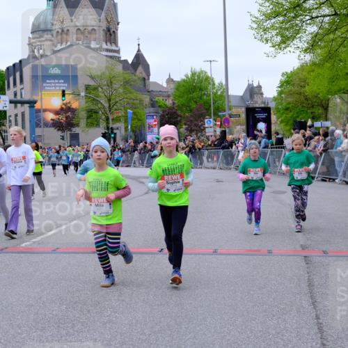 25.04.2026 - Das Zehntel Tim E. http://msf.ph/oto/9578248 25.04.2026 11:03:00 Ziel 5111, 5115, 5184, 5186, 5272, 5283, 5410, 5423, 5440, 5468, 5520, 5864, 5899, 5902, 5914, 5915, 5922, 5998, 6312, 6315, 6448, 6457, 6476, 6479, 6591, 6607, 6949, 7018, 7031, 7237, 7269, 7609, 8068 meine-sportfotos.de