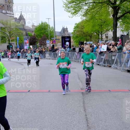 25.04.2026 - Das Zehntel Tim E. http://msf.ph/oto/9578254 25.04.2026 11:03:01 Ziel 5111, 5115, 5184, 5186, 5272, 5283, 5410, 5423, 5440, 5468, 5520, 5864, 5899, 5902, 5915, 5922, 5998, 6030, 6312, 6448, 6457, 6476, 6479, 6591, 6607, 7018, 7031, 7237, 7269, 7440, 7609 meine-sportfotos.de