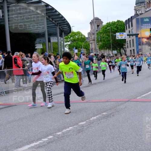 25.04.2026 - Das Zehntel Tim E. http://msf.ph/oto/9578261 25.04.2026 11:03:04 Ziel 5111, 5115, 5184, 5186, 5398, 5410, 5423, 5440, 5662, 5998, 6030, 6312, 6448, 6457, 6476, 6479, 6591, 6607, 6887, 7018, 7031, 7064, 7087, 7117, 7237, 7269, 7440, 7444, 7609, 7979, 7980 meine-sportfotos.de