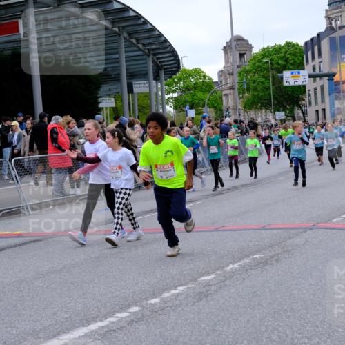 25.04.2026 - Das Zehntel Tim E. http://msf.ph/oto/9578262 25.04.2026 11:03:04 Ziel 5111, 5115, 5184, 5186, 5398, 5410, 5423, 5440, 5662, 5998, 6030, 6312, 6448, 6457, 6476, 6479, 6591, 6607, 6887, 7018, 7031, 7064, 7087, 7117, 7237, 7269, 7440, 7444, 7609, 7979, 7980 meine-sportfotos.de