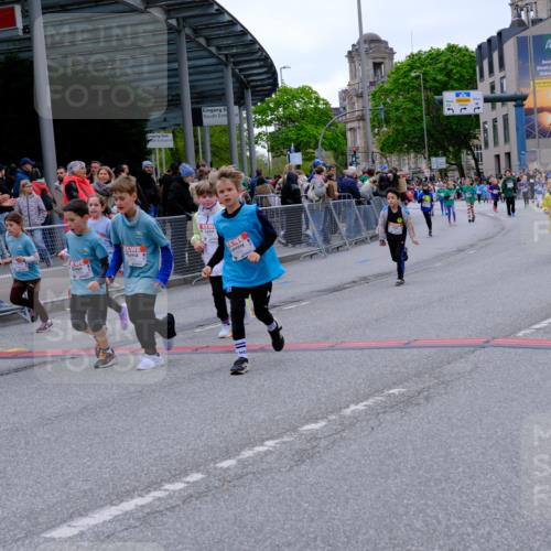 25.04.2026 - Das Zehntel Tim E. http://msf.ph/oto/9578287 25.04.2026 11:03:11 Ziel 5052, 5053, 5184, 5186, 5398, 5594, 5662, 5991, 5998, 6030, 6190, 6399, 6567, 6593, 6887, 7064, 7087, 7117, 7237, 7273, 7345, 7426, 7440, 7444, 7483, 7600, 7979, 7980, 7994 meine-sportfotos.de