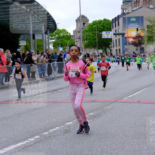 25.04.2026 - Das Zehntel Tim E. http://msf.ph/oto/9578298 25.04.2026 11:03:13 Ziel 5052, 5053, 5215, 5217, 5398, 5594, 5630, 5662, 5945, 5971, 5985, 5991, 6030, 6190, 6399, 6567, 6593, 6887, 7064, 7087, 7117, 7273, 7345, 7426, 7440, 7444, 7483, 7600, 7979, 7980, 7994 meine-sportfotos.de