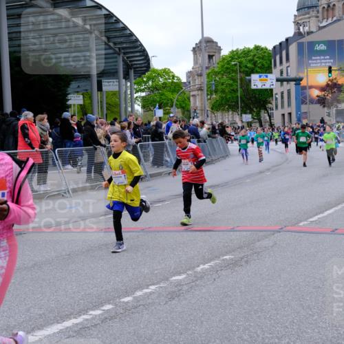 25.04.2026 - Das Zehntel Tim E. http://msf.ph/oto/9578302 25.04.2026 11:03:14 Ziel 5052, 5053, 5215, 5217, 5398, 5533, 5594, 5630, 5662, 5945, 5971, 5985, 5991, 6190, 6399, 6567, 6593, 6887, 7064, 7087, 7117, 7273, 7345, 7426, 7444, 7483, 7600, 7979, 7980, 7994 meine-sportfotos.de