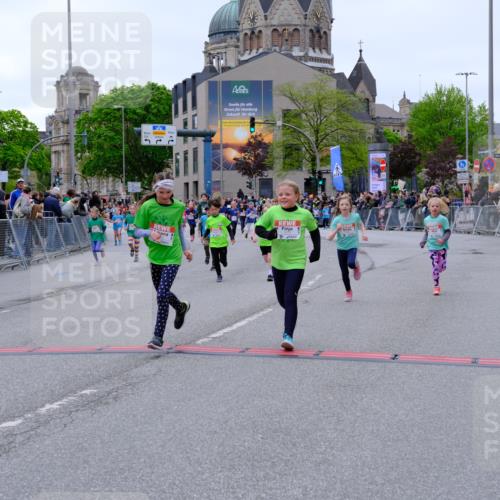 25.04.2026 - Das Zehntel Tim E. http://msf.ph/oto/9578310 25.04.2026 11:03:16 Ziel 5052, 5053, 5215, 5217, 5533, 5594, 5630, 5945, 5969, 5971, 5985, 5991, 6190, 6399, 6460, 6466, 6567, 6593, 7117, 7273, 7345, 7426, 7483, 7600, 7994 meine-sportfotos.de