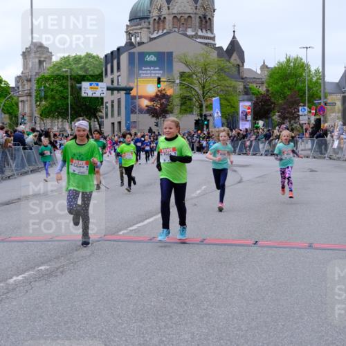 25.04.2026 - Das Zehntel Tim E. http://msf.ph/oto/9578312 25.04.2026 11:03:16 Ziel 5052, 5053, 5215, 5217, 5533, 5594, 5630, 5945, 5969, 5971, 5985, 5991, 6190, 6399, 6460, 6466, 6567, 6593, 7117, 7273, 7345, 7426, 7483, 7600, 7994 meine-sportfotos.de